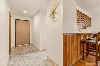 2644 S 226th Street #D101, Des Moines, WA 98198 - Photo 4