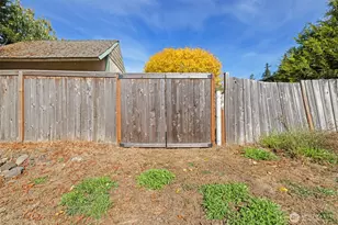 1323 S I St, Port Angeles, WA 98363 - Photo 4
