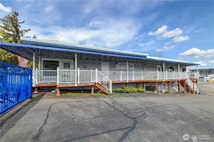 9050 Seward Park Ave S, Seattle, WA 98118 - Photo 16