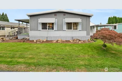 1342 Spruce Drive, Enumclaw, WA 98022 - Photo 2
