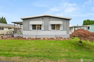 1342 Spruce Dr, Enumclaw, WA 98022 - Photo 2