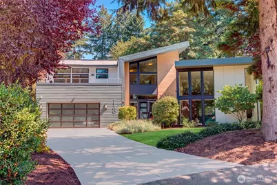 7560 86th Avenue SE, Mercer Island, WA 98040 - Photo 1