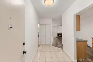 14475 NE 40th St, Bellevue, WA 98007 - Photo 8
