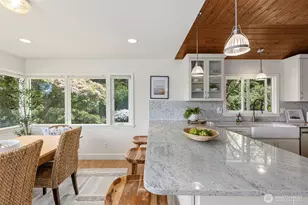 5930 Rose Loop NE, Bainbridge Island, WA 98110 - Photo 12