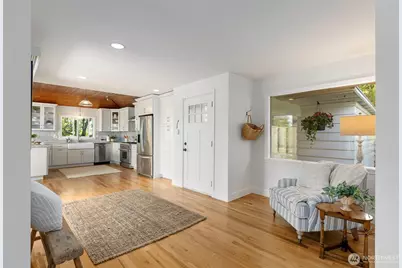 5930 Rose Loop NE, Bainbridge Island, WA 98110 - Photo 16