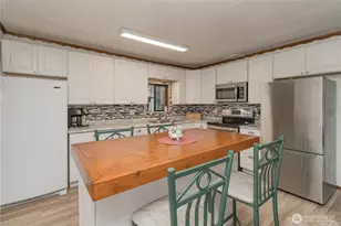 10622 Fruitland Ave E, Puyallup, WA 98373 - Photo 6