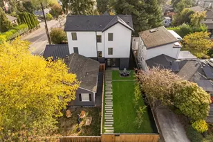 7358 33rd Ave NE, Seattle, WA 98115 - Photo 2