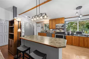 504 Colville Way, La Conner, WA 98257 - Photo 2