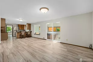 820 Monroe Ave NE, Renton, WA 98056 - Photo 14