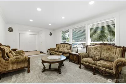 9727 60th Street W, University Place, WA 98467 - Photo 4