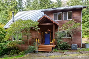 411 Puget Dr, Coupeville, WA 98239 - Photo 2