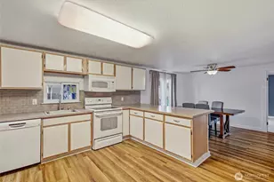 1110 101st St Ct E, Tacoma, WA 98445 - Photo 8