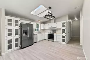 2019 349th St E, Roy, WA 98580 - Photo 8