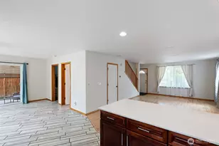 1673 Bayview Dr W, Bremerton, WA 98312 - Photo 12