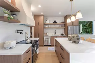 2725 Belvidere Ave SW, Seattle, WA 98126 - Photo 14