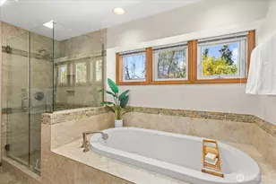 18404 Homeview Dr, Edmonds, WA 98026 - Photo 24