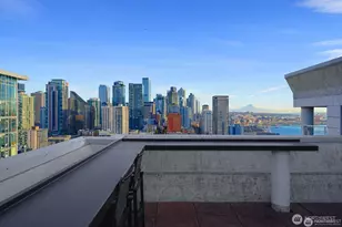 121 Vine St, Seattle, WA 98121 - Photo 28