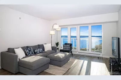 121 Vine Street #1702, Seattle, WA 98121 - Photo 2