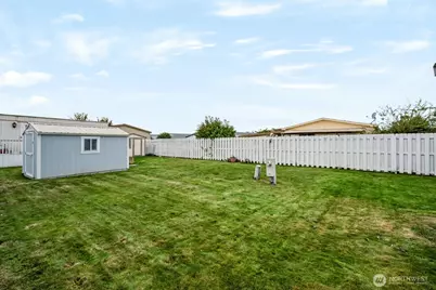 2240 W Broadway Avenue #6, Moses Lake, WA 98837 - Photo 36