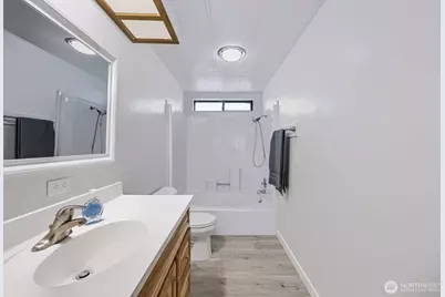2240 W Broadway Avenue #6, Moses Lake, WA 98837 - Photo 10