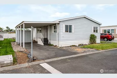 2240 W Broadway Avenue #6, Moses Lake, WA 98837 - Photo 1