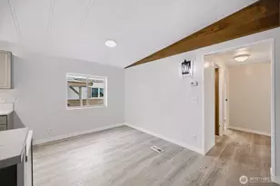 2240 W Broadway Ave, Moses Lake, WA 98837 - Photo 22