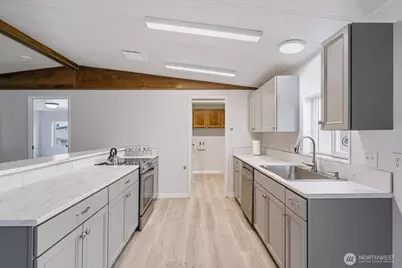 2240 W Broadway Avenue #6, Moses Lake, WA 98837 - Photo 20