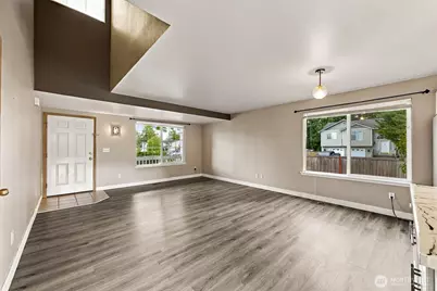 18714 82nd Avenue Ct E, Puyallup, WA 98375 - Photo 2