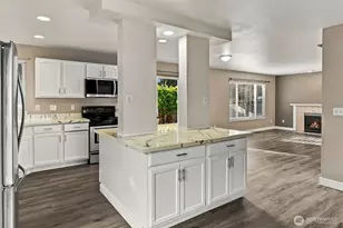 18714 82nd Ave Ct E, Puyallup, WA 98375 - Photo 4