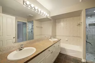 215 20th Ave E, Seattle, WA 98112 - Photo 16