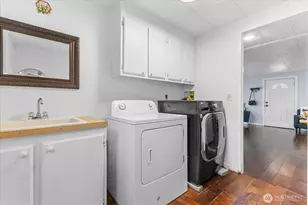 12605 E Gibson Rd, Everett, WA 98204 - Photo 16