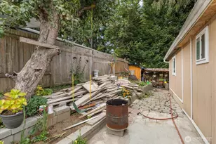 12605 E Gibson Rd, Everett, WA 98204 - Photo 26