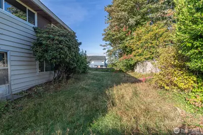 1210 N 33rd Place, Renton, WA 98056 - Photo 10