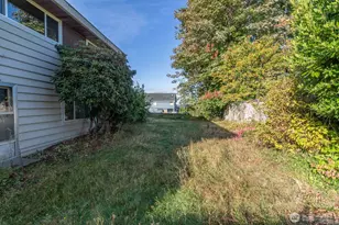 1210 N 33rd Pl, Renton, WA 98056 - Photo 10