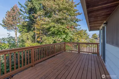 1210 N 33rd Place, Renton, WA 98056 - Photo 8
