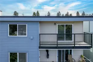 9255 Greenwood Ave N, Seattle, WA 98103 - Photo 24