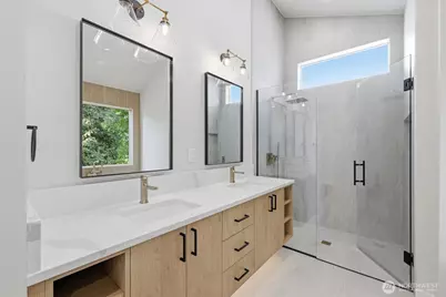9012 124th Lane NE, Kirkland, WA 98033 - Photo 16