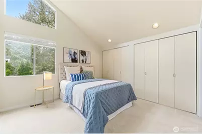 613 Bellevue Way SE, Bellevue, WA 98004 - Photo 18
