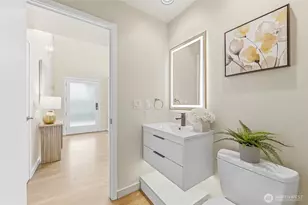 613 Bellevue Way SE, Bellevue, WA 98004 - Photo 22