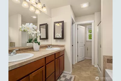 19620 1st Avenue SE, Bothell, WA 98012 - Photo 20