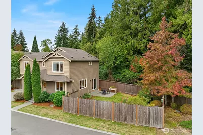 19620 1st Avenue SE, Bothell, WA 98012 - Photo 2