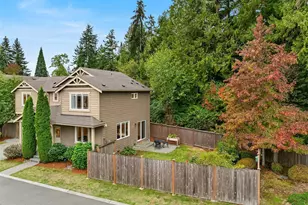 19620 1st Ave SE, Bothell, WA 98012 - Photo 2