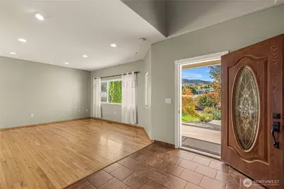 3037 Vera Cruz Street, Malaga, WA 98828 - Photo 4