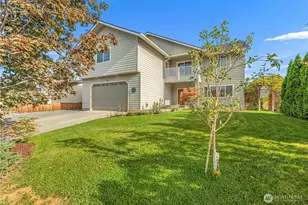 3037 Vera Cruz St, Malaga, WA 98828 - Photo 2