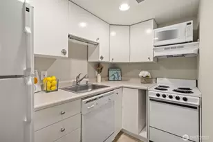 3006 36th Ave SW, Seattle, WA 98126 - Photo 30