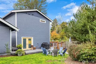 180 NW Dogwood St, Issaquah, WA 98027 - Photo 18