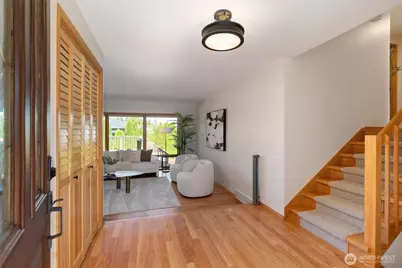 15010 SE 46th Way, Bellevue, WA 98006 - Photo 4