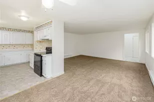 213 E Vashon Ave, Port Angeles, WA 98362 - Photo 10