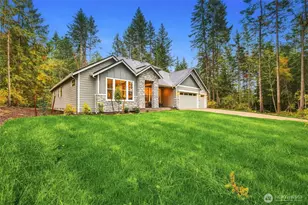 3035 SE Nyeri Trl, Olalla, WA 98359 - Photo 2