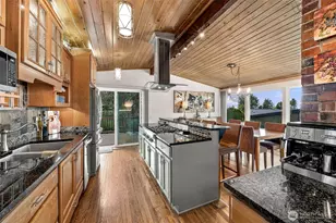 239 SW 184th St, Normandy Park, WA 98166 - Photo 6